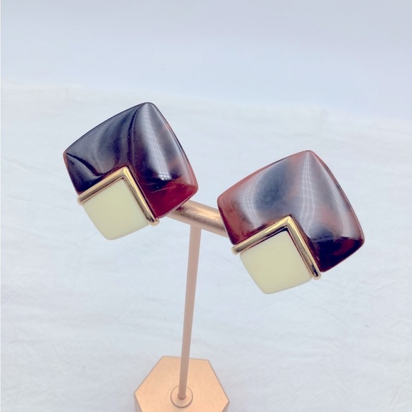 D'Orlan Vintage Tortoise Clip Earrings - Picture 2 of 2